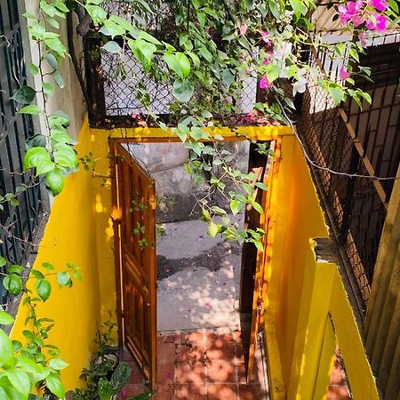 Chu Nhat Cafe & Homestay - 12 Ngo 41 Duong Lang - Co So 1 Hanoi Bagian luar foto