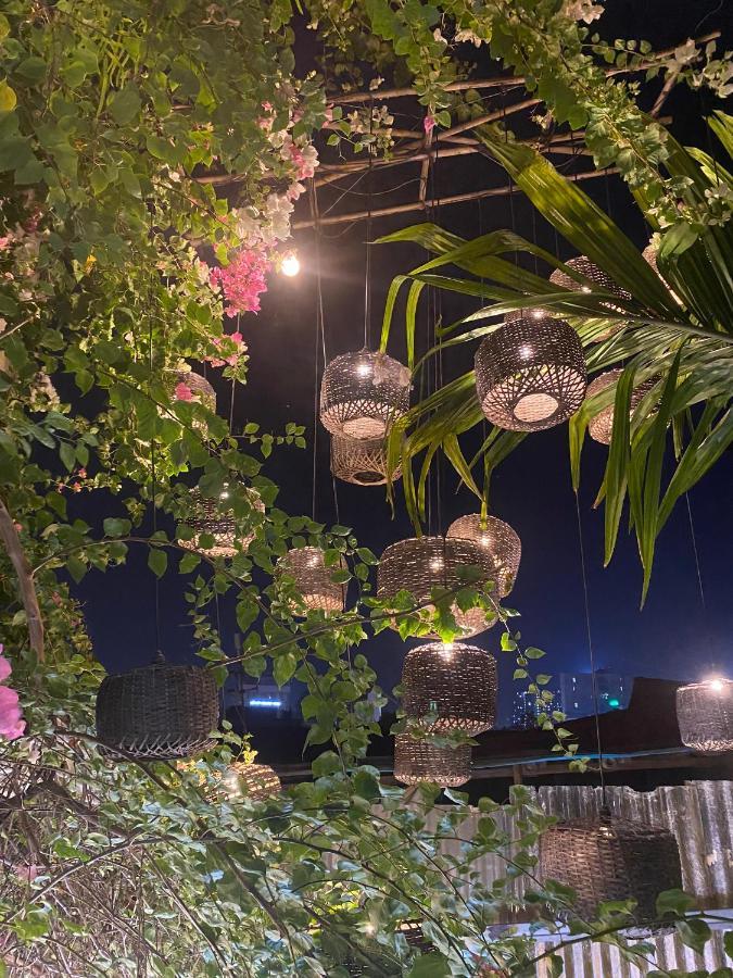 Chu Nhat Cafe & Homestay - 12 Ngo 41 Duong Lang - Co So 1 Hanoi Bagian luar foto