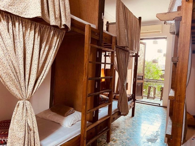 Chu Nhat Cafe & Homestay - 12 Ngo 41 Duong Lang - Co So 1 Hanoi Bagian luar foto